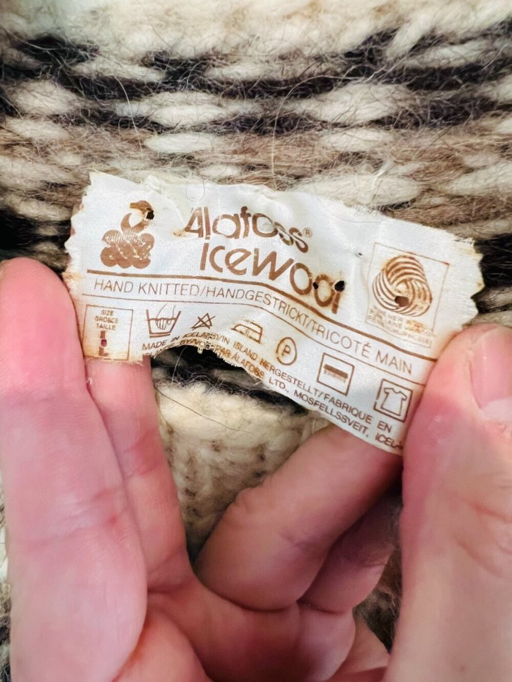 Original Icelandic Sweater - 100% wool - Vintage Alafoss Icewool Hand Knit - L - Picture 9 of 16